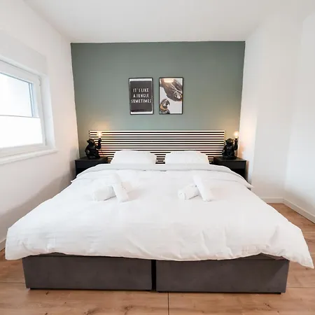 Kocasa-apartments, Zentrum, Wifi, Terrasse, Parkplatz, Waipu-tv, City-apartment プフォルツハイム